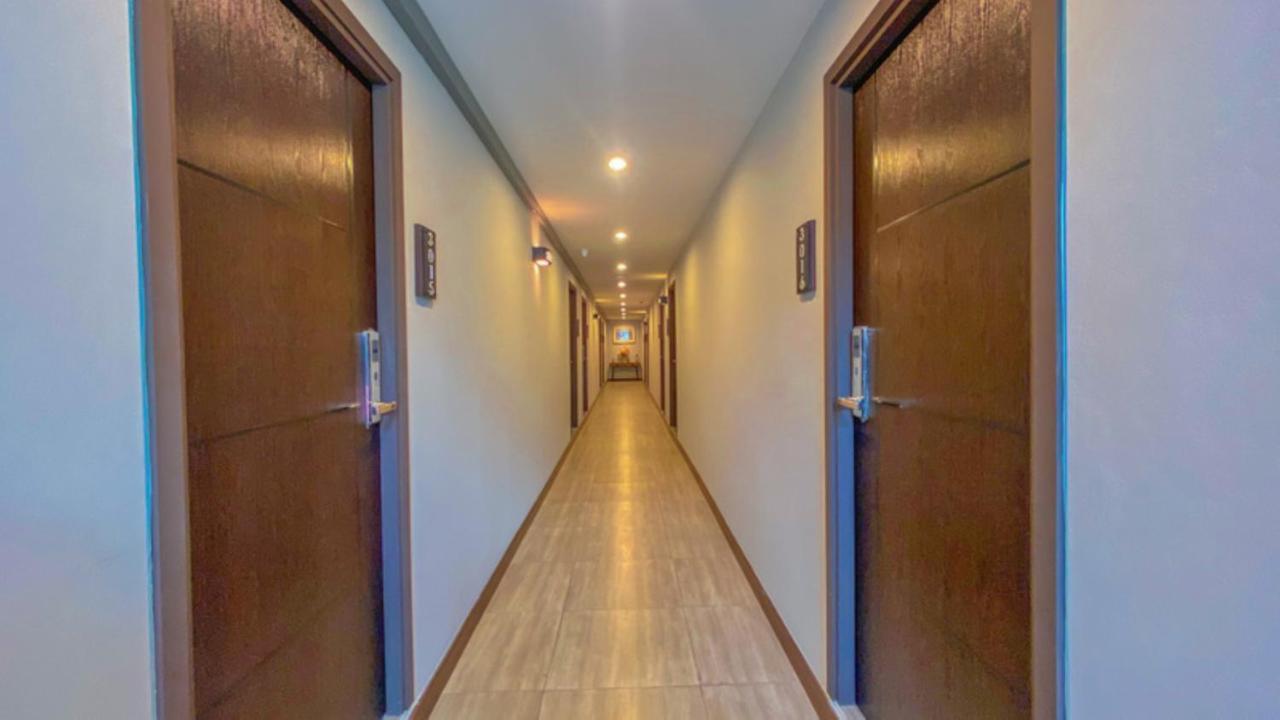 Plearnwan Deluxe Mansion Hotel Bangkok Kültér fotó